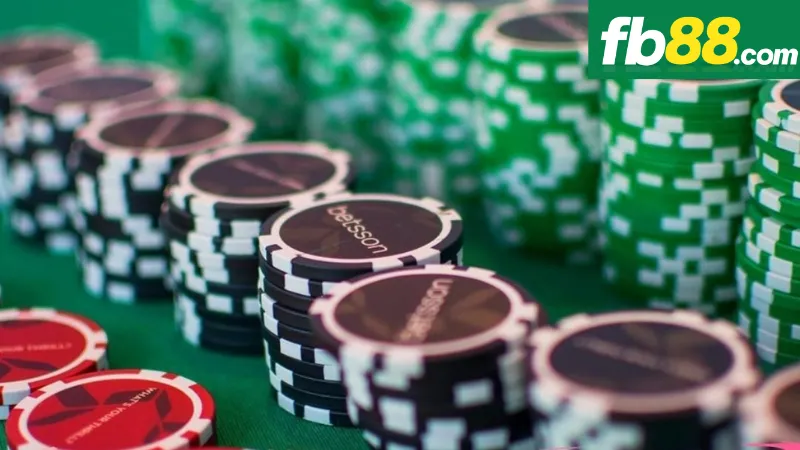 Nâng Cao Những Trải Nghiệm Khi Chơi Poker FB88 Cùng Bạn Bè 3 Tăng cường giao tiếp và kết nối trong trò chơi